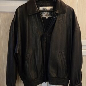 Men's Classic Black Leather Bomber Jacket